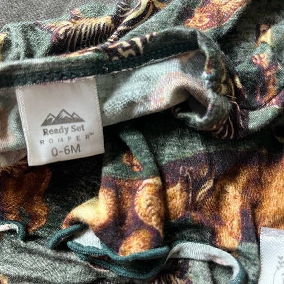 B 7   Ready Set Romper - Picture 5 of 5